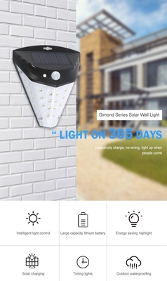 庭の中庭のための大きい広角42led太陽動力を与えられたLEDの壁ライト2700K